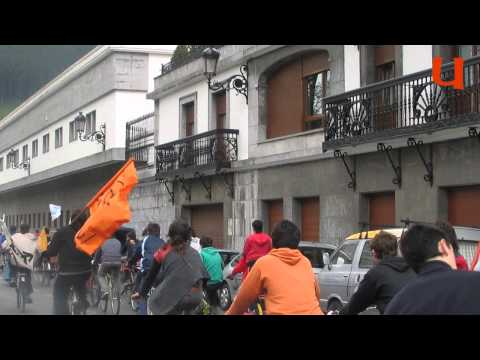 UZTARRIA.EUS. 2015eko uztaileko aldizkariaren aurrerapena: Azpeitiko Gaztetxiek 10 urte