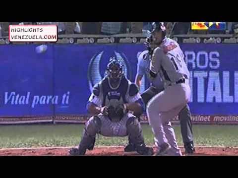 Highlights LVBP 28/11/2015 - Leones del Caracas vs Navegantes del Magallanes