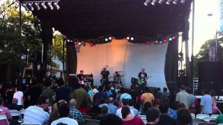 Ending of &quot;Let&#39;s hear it for love&quot; by The Smoking Popes