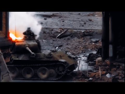 La bataille de Cologne - 1945 (Combat footage)