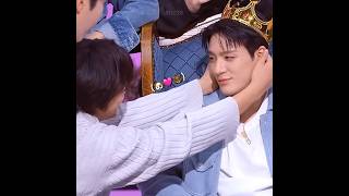 Download lagu haechan having fun with jeno’s body #haechan #jeno #nctdream #nohyuck #젠동 mp3