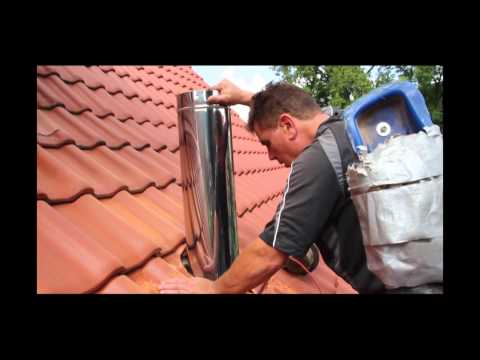 Montage einer Dachdurchführung für einen Edelstahlschornstein