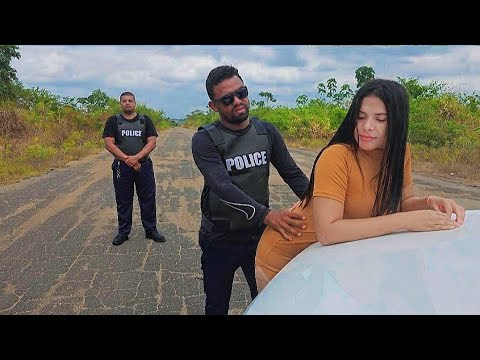 A police officer tried to take advantage of a woman, unaware that she was his boss in disguise...