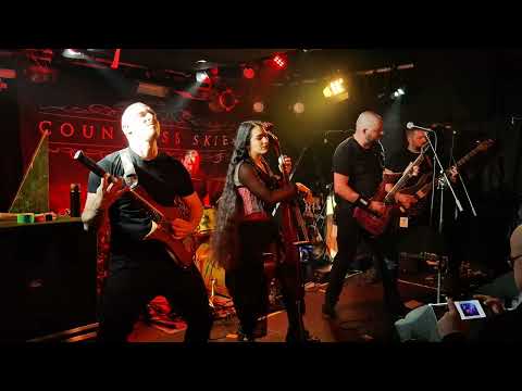 Countless Skies - Moon live @ Viper Room in Vienna, Austria | 17.05.2023