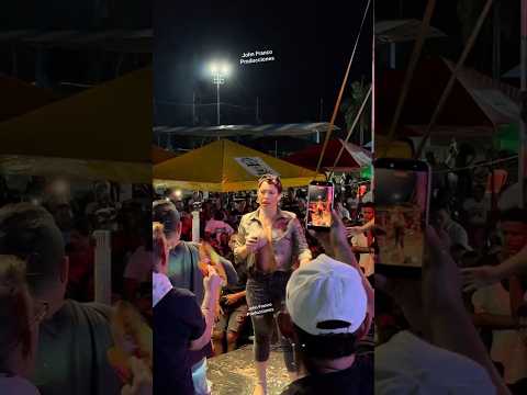 Ana del Castillo encendió la temperatura en Altos del Rosario 😈🔥 ¡Tanta parranda y tremendo descuido