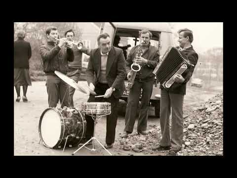 Marsz Weselny - Rozszumiały się wierzby płaczące (folk music)