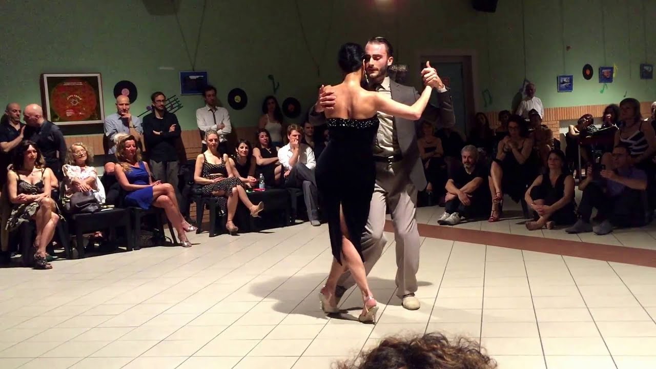 Maria Filali & Gianpiero Galdi - Esibizione Fienile di Viareggio - Vals - Ronda del Querer