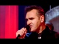 Morrissey 2008 Something Is Squeezing My Skull live on Jools Holland