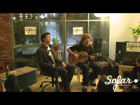 Junkyard Scientists - Pulling On My Strings (live acoustic)
