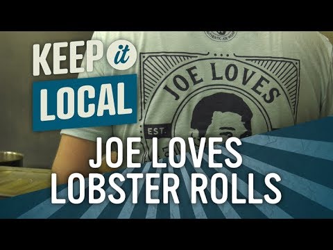 download lagu mp3 mp4 Joe Loves Lobster Rolls, download lagu Joe Loves Lobster Rolls gratis, unduh video klip Joe Loves Lobster Rolls
