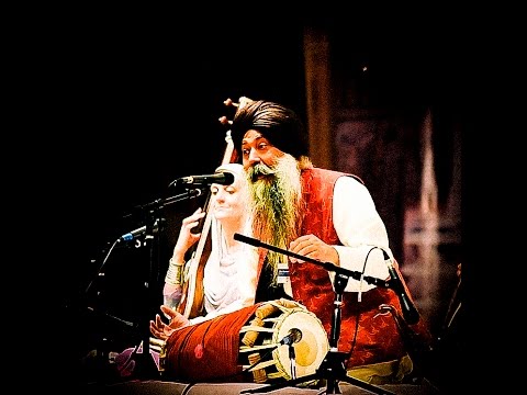 Bhai Baldeep Singh plays Shān on Pakhawaj