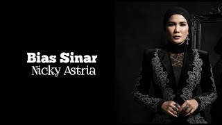 Download lagu Nicky Astria - Bias Sinar (gothic version) Karaoke mp3
