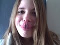 En busca de la chica con la lengua más grande y sexy