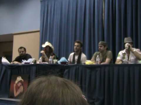 Metrocon 2009: Saturday Gundam Wing Panel (Part 1 of 3)