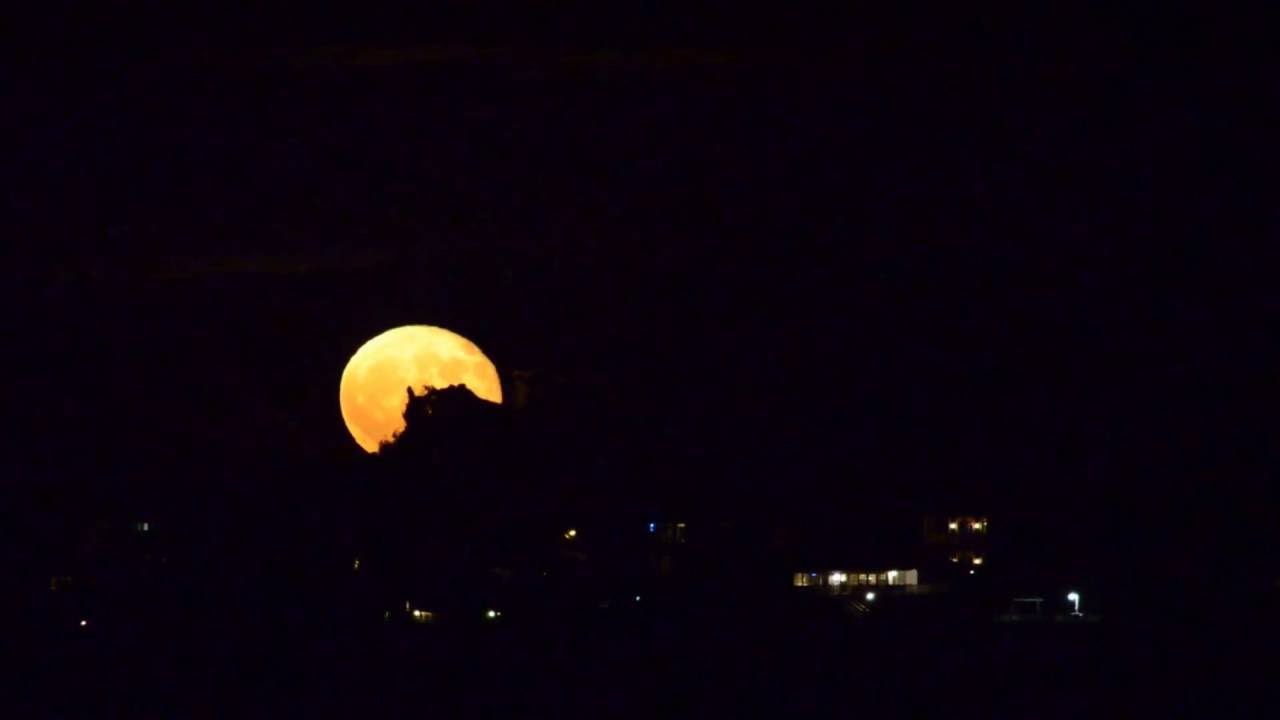 Time Lapse of Moon Rising over Garden City Beach, SC - YouTube