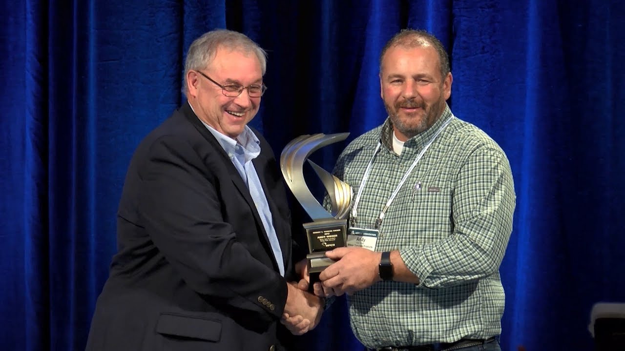 2017 Robert E. Yoakum Award Presented to Andy Wieser