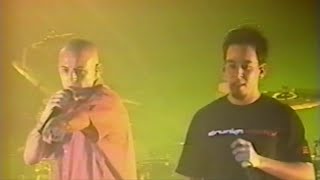 Download lagu Linkin Park - Papercut live (both takes) [DOCKLANDS ARENA 2001] mp3