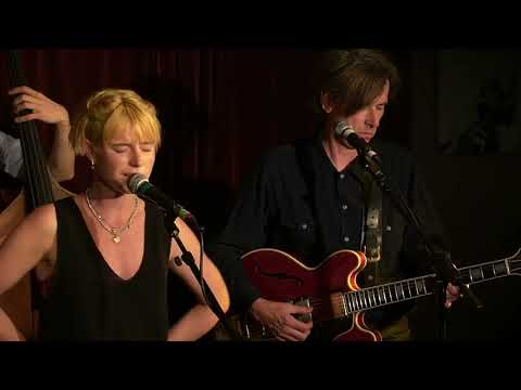 Buckley & Butler - Shallow The Water (4 cameras + Post Mix A & Multicam, www.outlandishaudio.com)