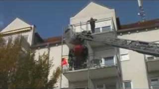 preview picture of video 'Feuerwehr - Brandschutzübung im Altenheim'