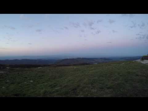 time-lapse Pic de Nore à 1211m d'altitude face à Carcassonne