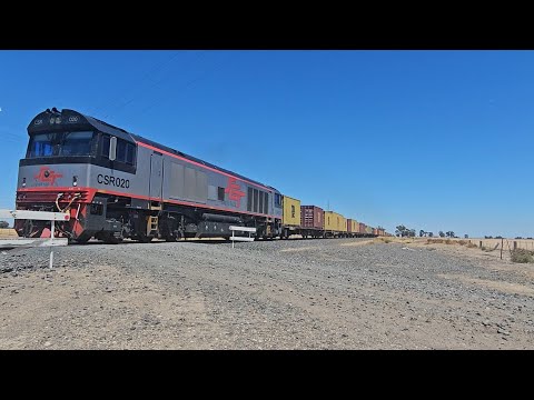 7922V SCT up "Dooen Express" (CSR020, 28W), Dooen to Melbourne, 1330, 10/2/26, Dooen East VIC 