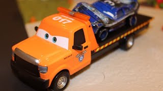 Mattel Disney Cars 3 Stu Scattershields (Flatbed) Piston Cup Deluxe
