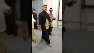 Download lagu Ki Haryo Enthus Susmono mp3