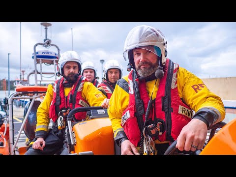 Saving Lives at Sea S10E6 | 50mph Winds, Maydays & Midnight Rescues