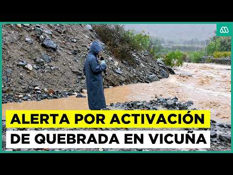 Ruta en Vicuña cortada: Maquinarias trabajan para despejar ruta durante intensas lluvias