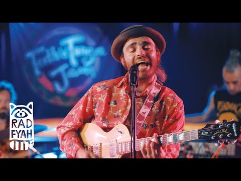 Teeth 'n' Tongue Jam - Rasta ina Soul - Rad Fyah Studio (on the road) Live Session