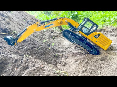 BRAND NEW RC EXCAVATOR GETS DIRTY FOR THE FIRST TIME!