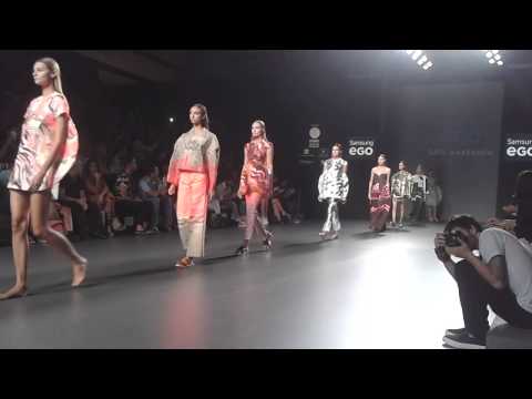 Desfile Satu Maaranen Madrid Fashion Week 2014