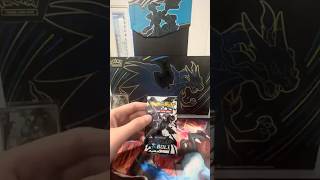 What an etb 🔥#pokemon #pokemonchannel #pokemoncards #pokemonpulls #pokemoncardopening