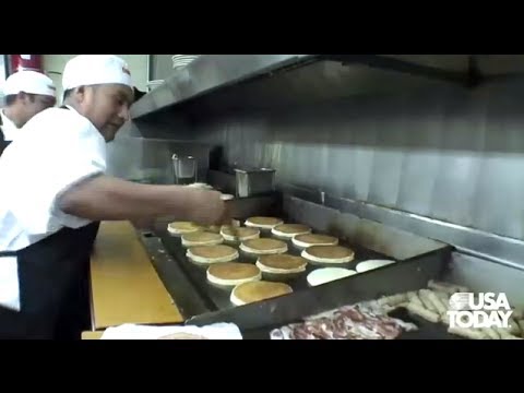 Café da manhã gratuito do Denny para todos