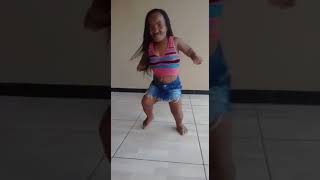 Download lagu Manusia kerdil joget mp3