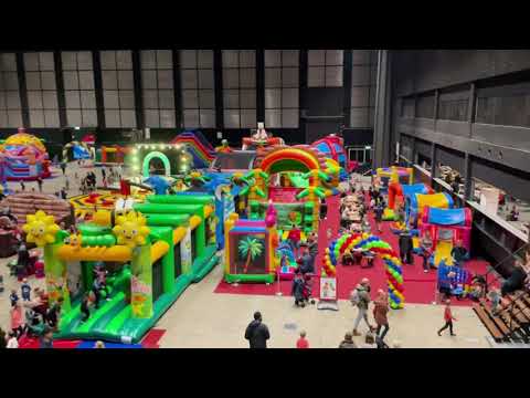 Springkussenfestival in Martiniplaza