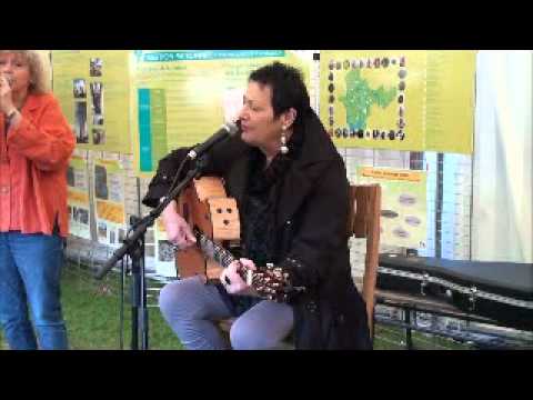 Anne vanderlove 7 mai 2011 La Ballade en Novembre