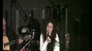 Nicole Johnson sings Sarah Buxton's "Outside My Window"