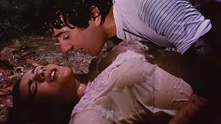 Download lagu Sunny Deol & Amrita Singh Hot Song : Badal Yun Garajta Hai Dar Kuch Aisa Lagta Hai | Lata Mangeshkar mp3