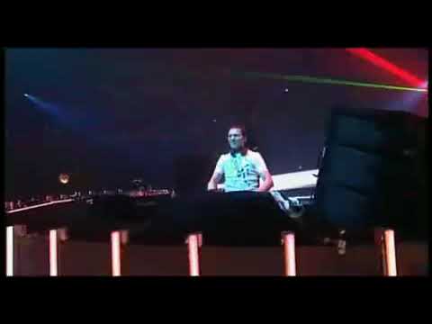 Tiësto :: Traffic 2004