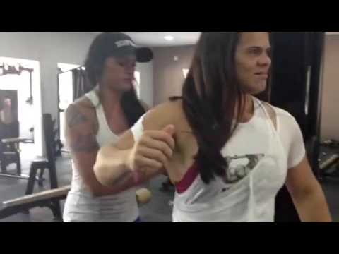 Lih Santos rip shirt Bellahdih