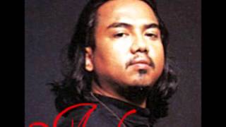 Download lagu Arab & Aidit - Bila bulan berwarna biru HQ mp3