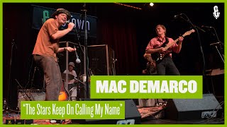 Mac DeMarco - The Stars Keep On Calling My Name (eTown webisode #1091)