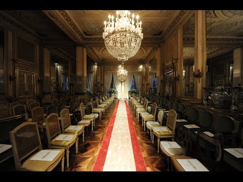 Roberto Cavalli Fall Winter 2016/17 Men’s Fashion Show Backstage