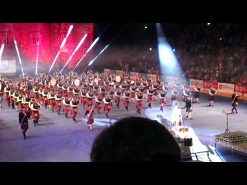 Belfast Tattoo 2013 Massed Pipes & Drums Finale