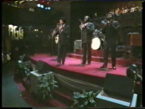 Mighty Clouds Of Joy - Steal away / I made a step LIVE