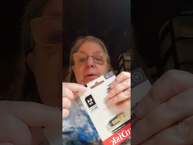 Vídeo relacionado con SanDisk Ultra Flair Memoria flash USB 3.0 de 64 GB, con carcasa de metal duradera y elegante y hasta 150 MB/s de velocidad de lectura, Color negro/plateado