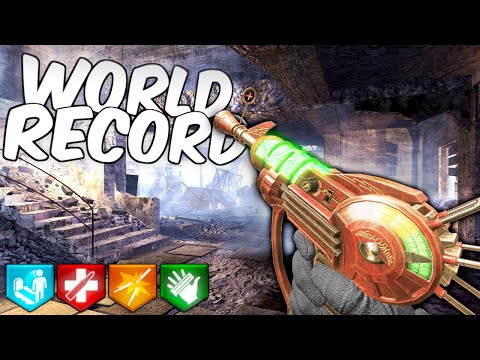 World At War Zombies 4 Player WORLD RECORD! Round 40 Nacht Der Untoten