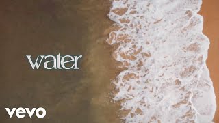 Musik-Video-Miniaturansicht zu Water Songtext von Tyla