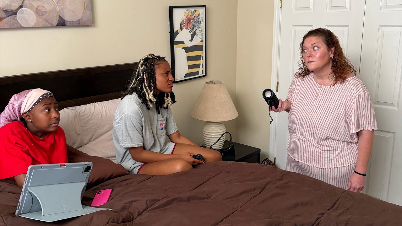 Destiny tries to set Bethany off by playing loud music in Brooke’s room with no door